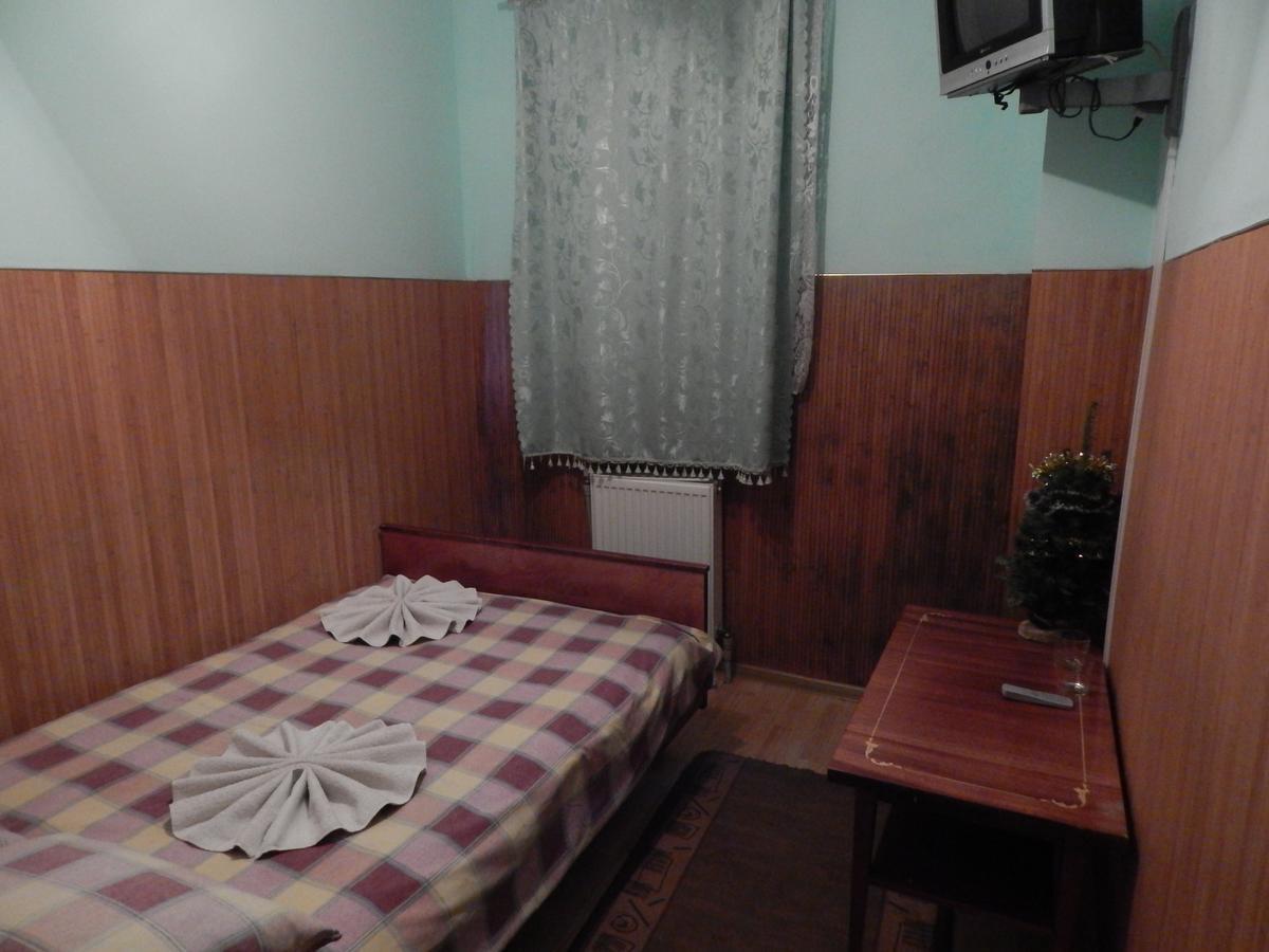 Садиба Достаток Hotel Kolomyia Luaran gambar