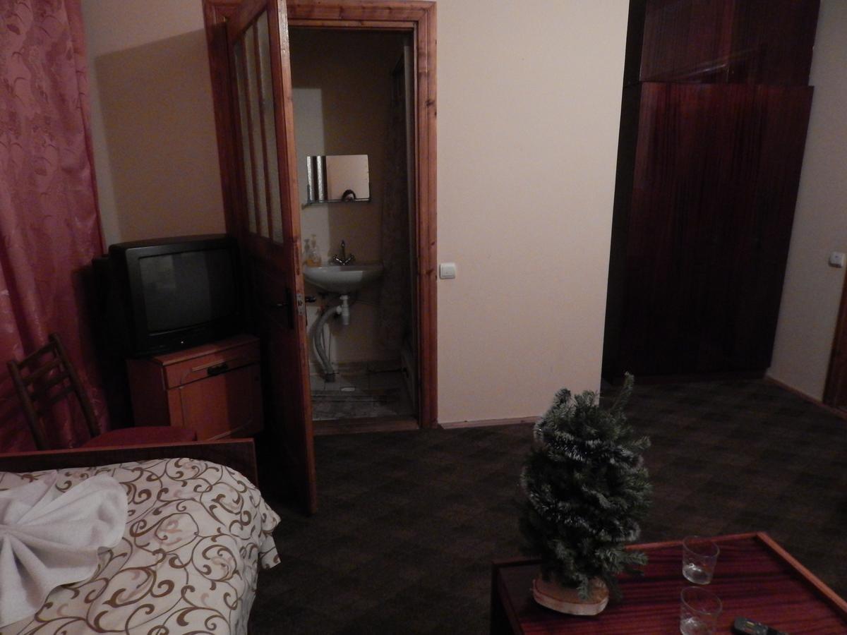 Садиба Достаток Hotel Kolomyia Luaran gambar