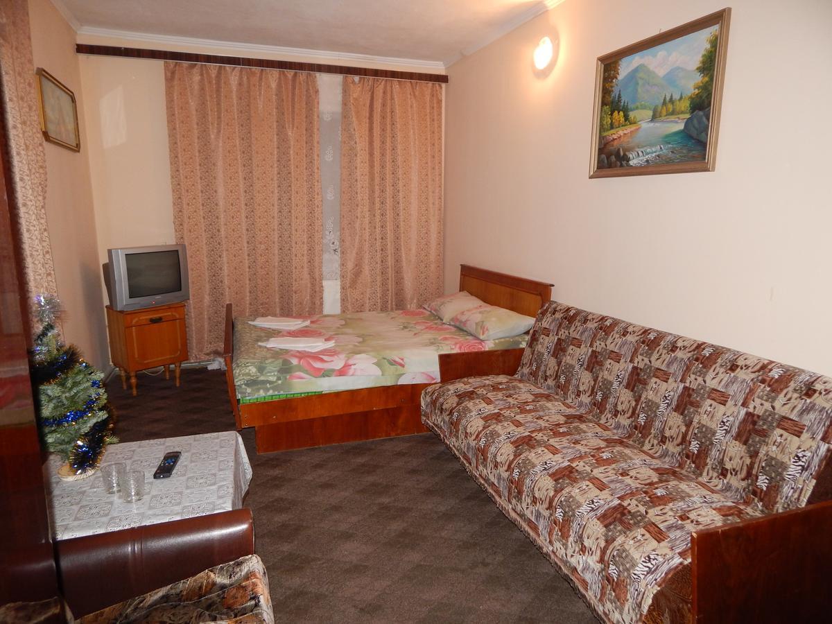 Садиба Достаток Hotel Kolomyia Luaran gambar